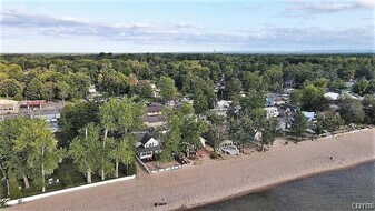 1509 Park Ave in Sylvan Beach, NY - Building Photo