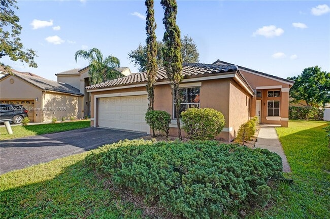 658 Stanton Dr in Weston, FL - Building Photo - Building Photo