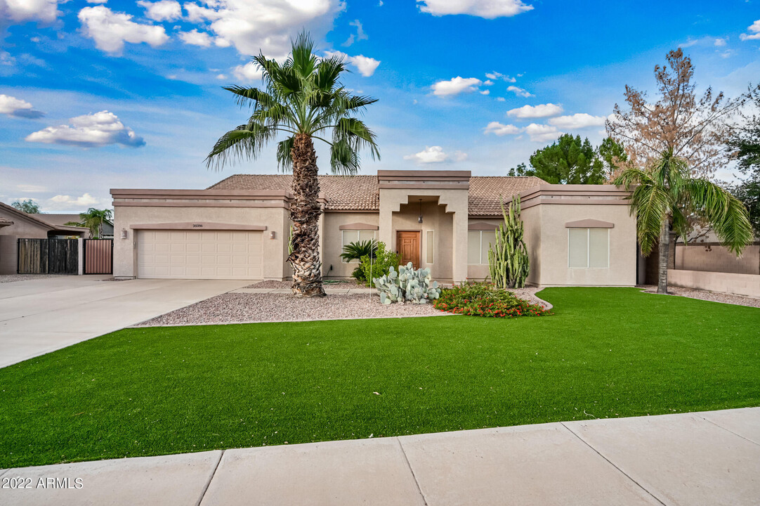 20386 E Bronco Dr in Queen Creek, AZ - Building Photo