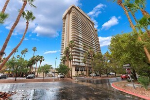 3111 Bel Air Dr in Las Vegas, NV - Building Photo