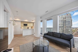 225 Adelaide St W, Unit SI ID1357636P in Toronto, ON - Building Photo - Building Photo