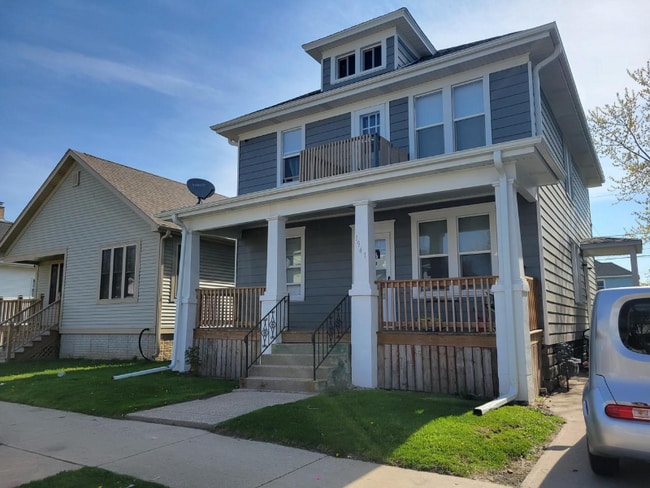 property at 1941 Racine St