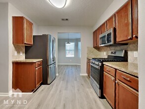 9876 Lace Flower Way in Conroe, TX - Foto de edificio - Building Photo