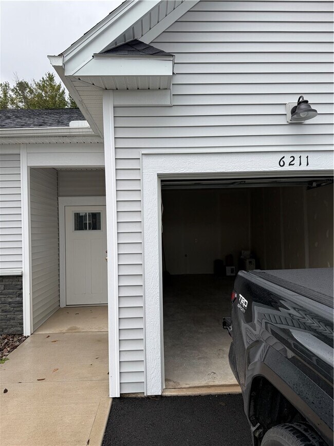 6213 Blossom Ridge Cir in Ontario, NY - Building Photo - Building Photo