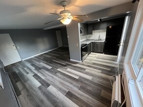 1129 Catalpa Cir in Madison, WI - Building Photo - Building Photo