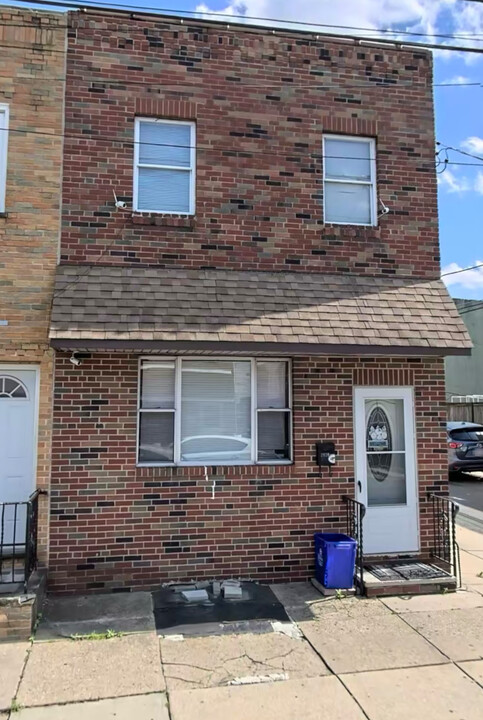 2939 E Thompson St in Philadelphia, PA - Foto de edificio