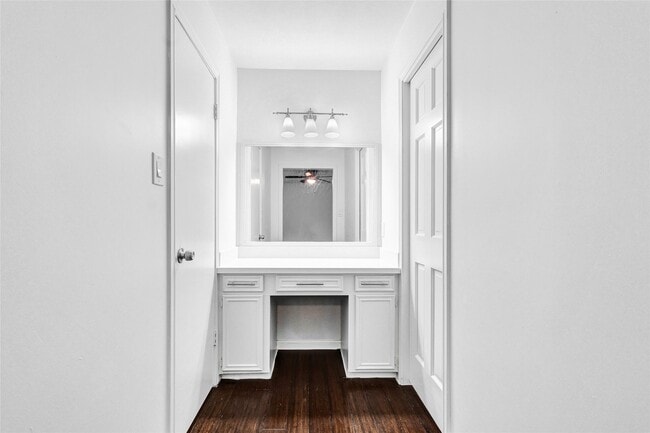 property at 15702 Congo Ln