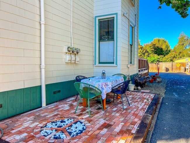 1200 West St in Napa, CA - Building Photo - Building Photo