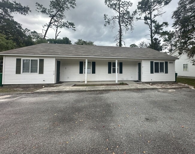property at 2010 Melrose Dr