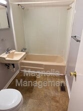 1932 Oxford Rd in Henderson, NC - Building Photo - Building Photo