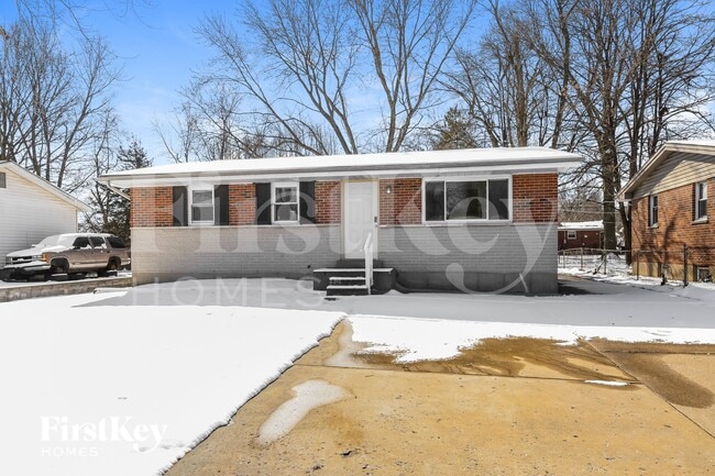 property at 2485 Jenkee Dr