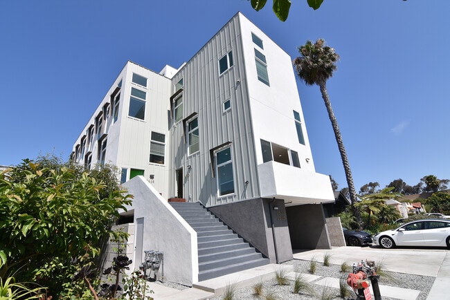 property at 2533 S Curson Ave