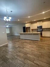 5202 Phisto Pl in Bakersfield, CA - Foto de edificio - Building Photo