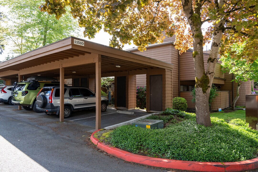 Country Trace in Kirkland, WA - Foto de edificio