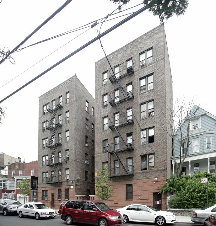 2761 Decatur Ave in Bronx, NY - Building Photo