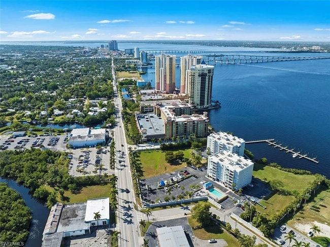2885 Palm Beach Blvd, Unit A402