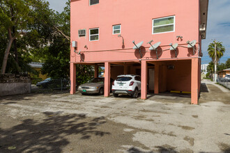 458 SW 9th St in Miami, FL - Building Photo - Building Photo