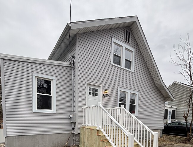 2410 Cedar Ave in Berlin, NJ - Building Photo - Building Photo