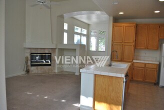 7956 Robinson Dr in Roseville, CA - Building Photo - Building Photo