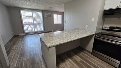 Maverick Apartments in Des Moines, IA - Foto de edificio - Interior Photo