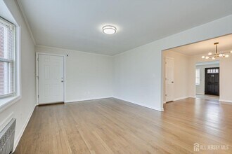 432 Rosetta Pl in Union, NJ - Foto de edificio - Building Photo