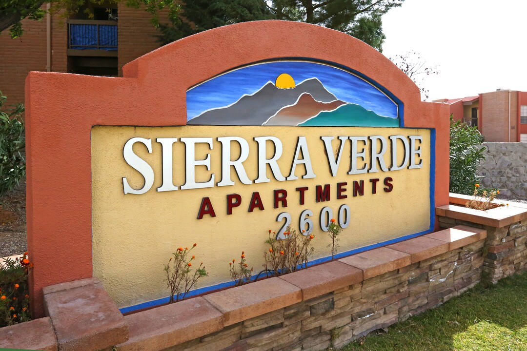 Sierra Verde in Las Cruces, NM - Foto de edificio