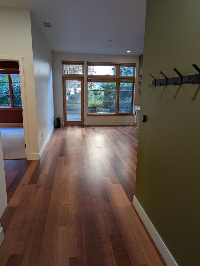 726 NW 11th Ave in Portland, OR - Building Photo - Building Photo