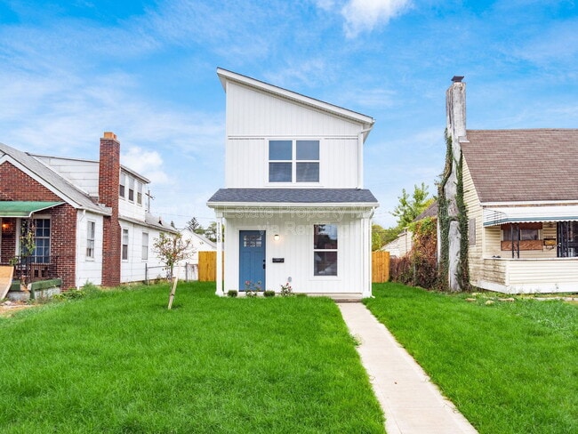 property at 1128 Geers Ave