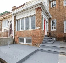 1872 Conlyn St in Philadelphia, PA - Foto de edificio - Building Photo