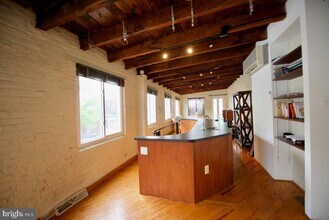 2223 Latimer St in Philadelphia, PA - Building Photo - Building Photo