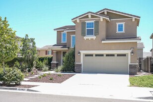 12165 Brazos Ct in Jurupa Valley, CA - Building Photo