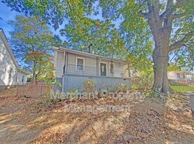6 Pettee St in Greenville, SC - Building Photo