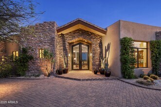 9889 E Hidden Valley Rd in Scottsdale, AZ - Building Photo - Building Photo