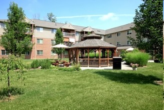 Wright Place Senior Apartments in Xenia, OH - Building Photo - Building Photo