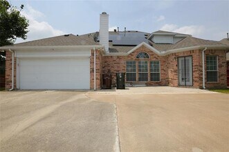 1104 Ruby St in Plano, TX - Building Photo - Building Photo
