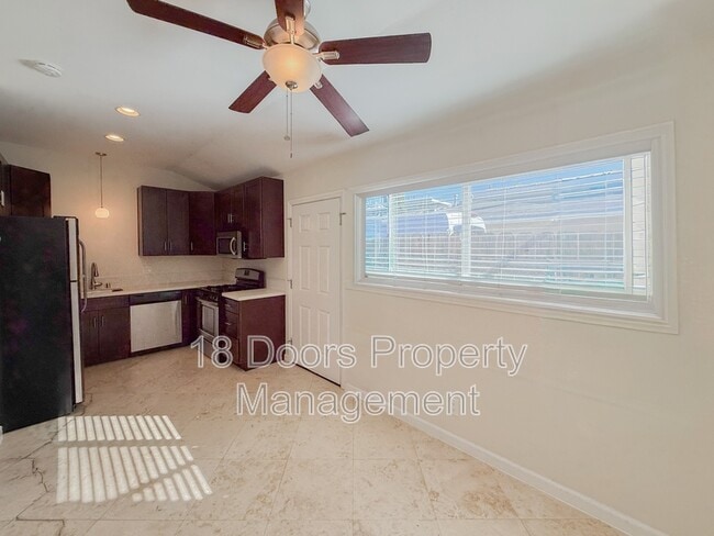 4448-52 Estrella Ave in San Diego, CA - Building Photo - Building Photo