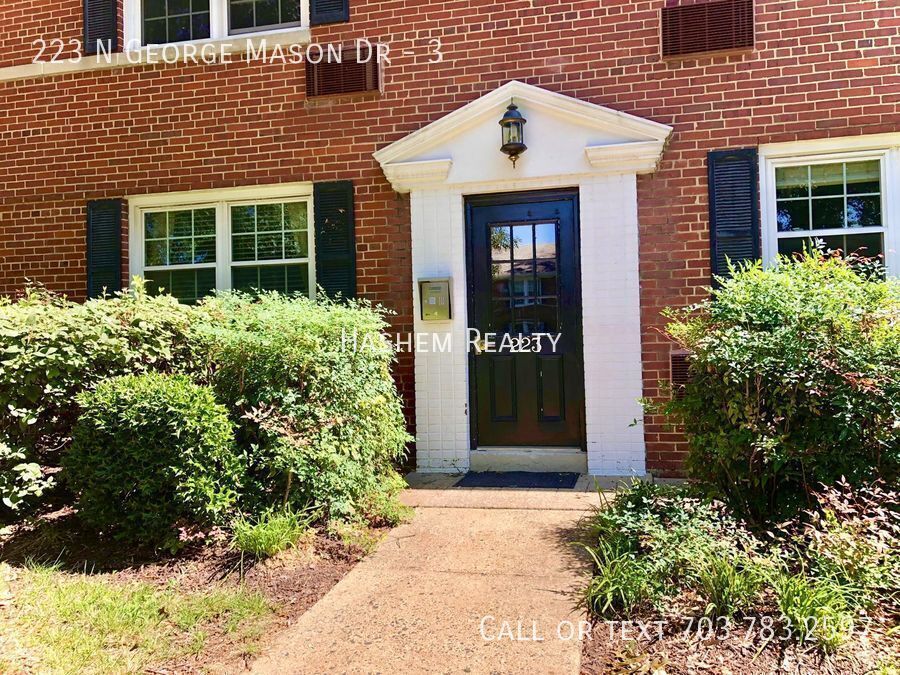 223 N George Mason Dr in Arlington, VA - Building Photo
