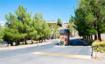 4800 N Stanton St in El Paso, TX - Building Photo