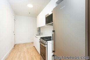 288 Chestnut Hill Ave in Boston, MA - Building Photo