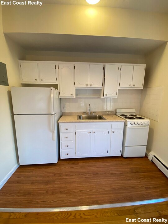 164 North Beacon St, Unit 1 Photo