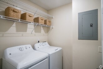 The Vineyard at Castlewoods Apartment Homes in Brandon, MS - Building Photo - Building Photo