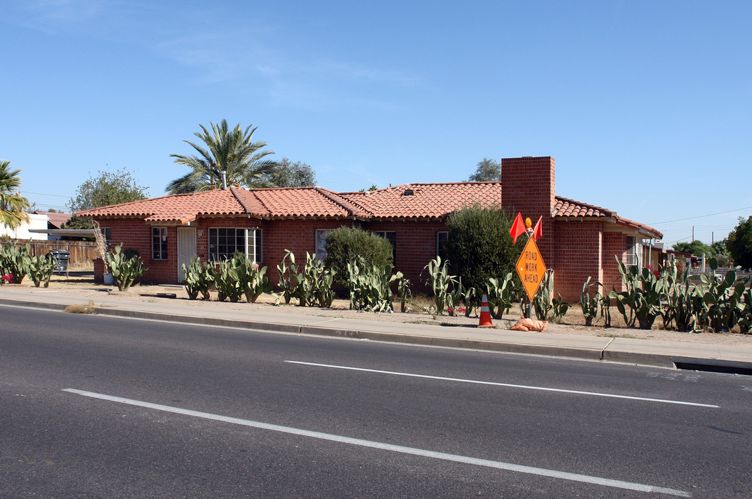 1844 W Turney Ave in Phoenix, AZ - Building Photo