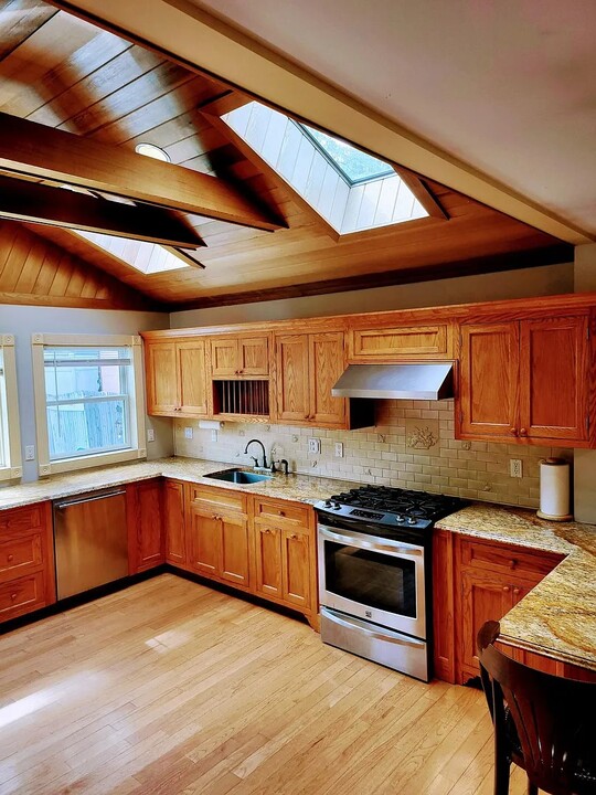 133 May St in Fairfield, CT - Building Photo