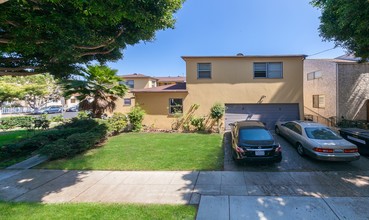 2728 Arizona Ave in Santa Monica, CA - Building Photo - Building Photo