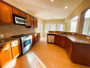 26311 Meadow Dawn Ln in Katy, TX - Building Photo - Building Photo