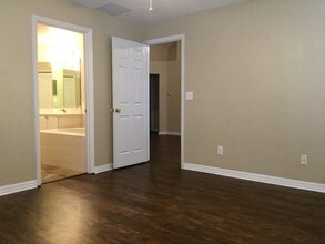 1072 Bluegrass Dr in Groveland, FL - Building Photo - Building Photo