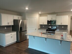 3294 Cypress Hollow Dr in Moore, SC - Building Photo - Building Photo