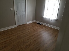 705 E 10th St in Washington, IA - Foto de edificio - Building Photo