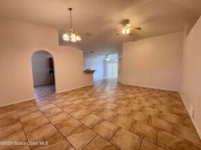 1064 Helena Ave NW in Palm Bay, FL - Building Photo - Building Photo