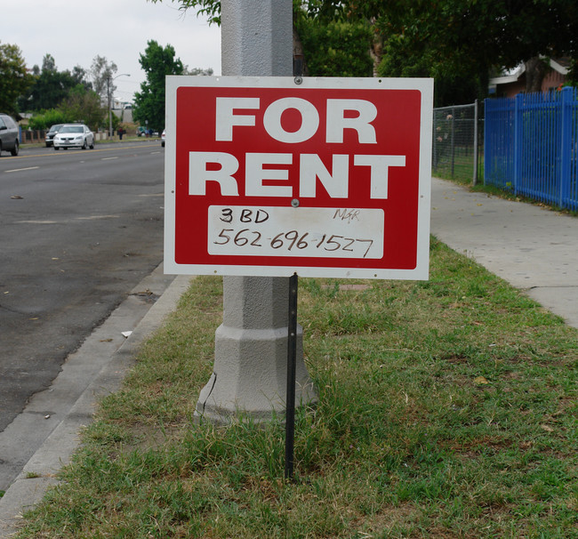 1357 N Grove Ave in Ontario, CA - Building Photo - Other